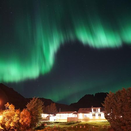 Lofoten Planet Basecamp Villa Sørvågen Exterior foto